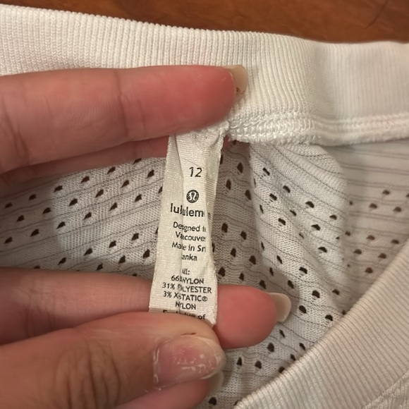 lululemon top - Picture 4 of 9